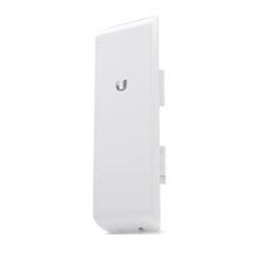 Ubiquiti NanoStation M5 (NSM5) - Performance Wi-Fi Indoor/Outdoor